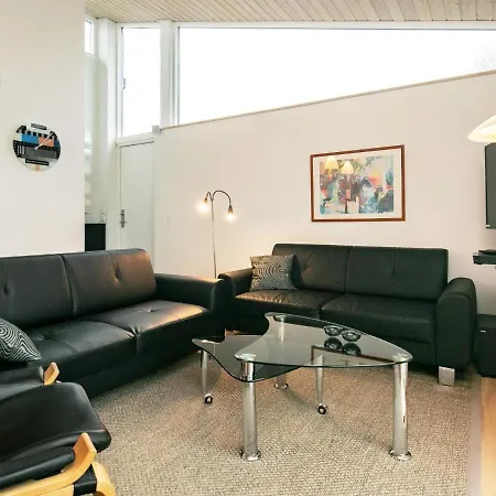 Holiday home 8 Person In *