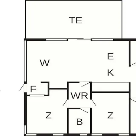 度假居 8 Person In *